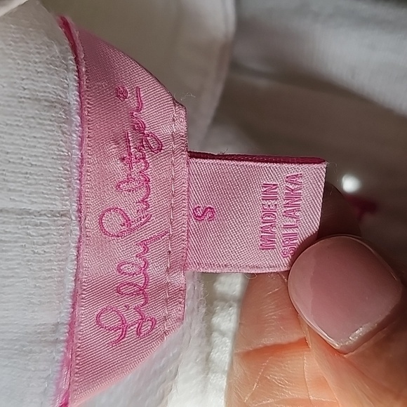 Lilly pulitzer sweatshirt size small. 1/2 zipper. White. - Picture 10 of 11
